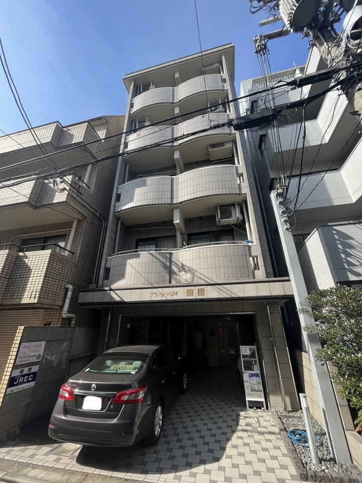 グランシャリオ勝屋