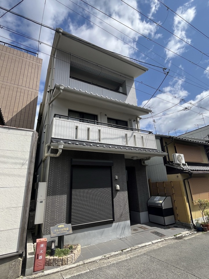 フルール川端